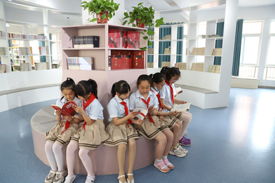 徐州市銅山區(qū)新區(qū)實(shí)驗(yàn)小學(xué)營(yíng)造&ldquo;三園&rdquo;讓師生體驗(yàn)幸福完整的教育生活