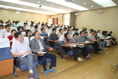 徐州市召開(kāi)2014年市區(qū)中考招生志愿填報(bào)工作會(huì)議